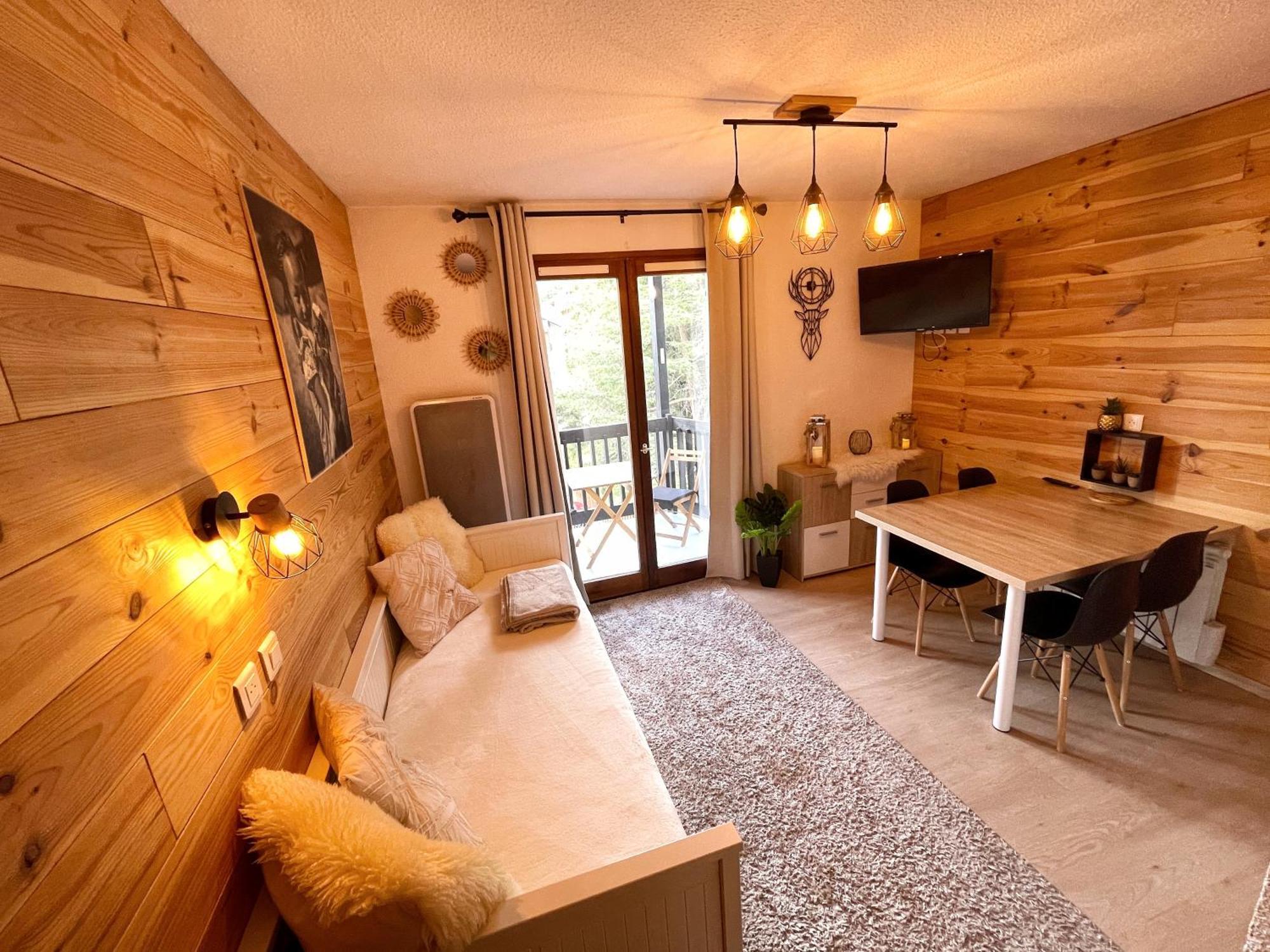 Chalereux Studio A La Montagne โอรง ภายนอก รูปภาพ