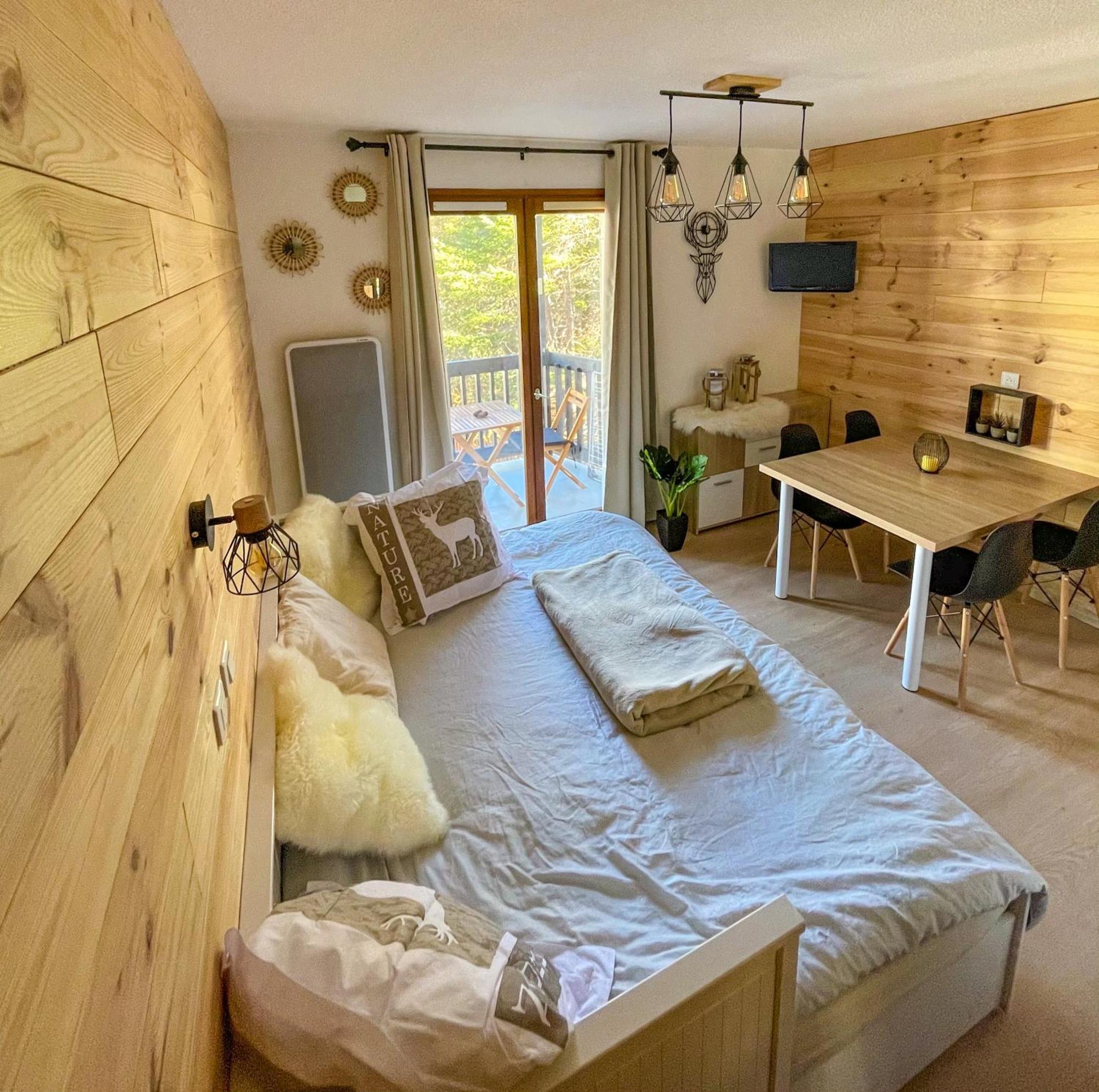 Chalereux Studio A La Montagne โอรง ภายนอก รูปภาพ